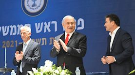 יוסי כהן נתניהו ודוד ברנע בטקס, צילום: צילום עמוס בן גרשום לעמ